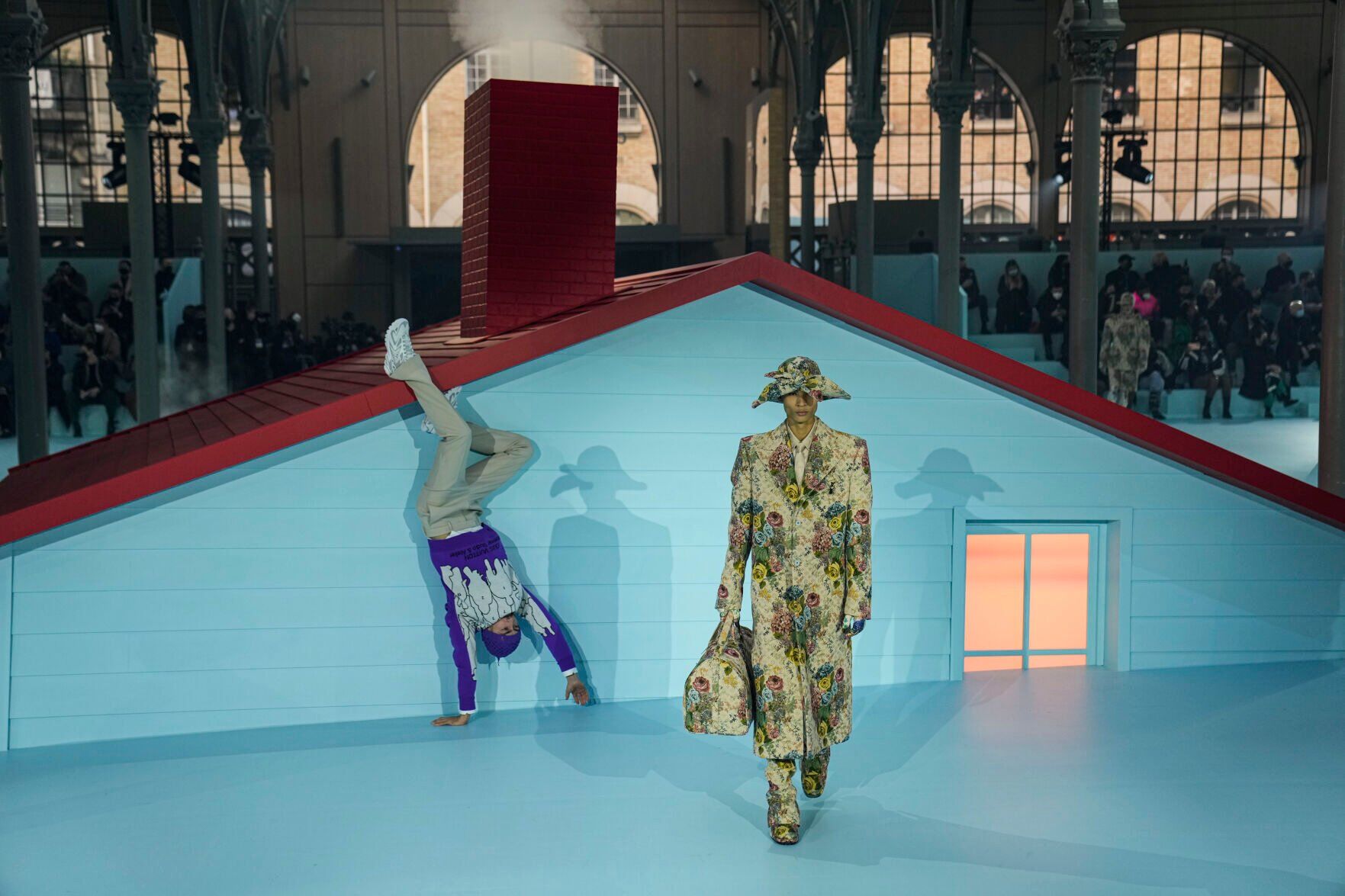 Paris Fashion Louis Vuitton F/W
